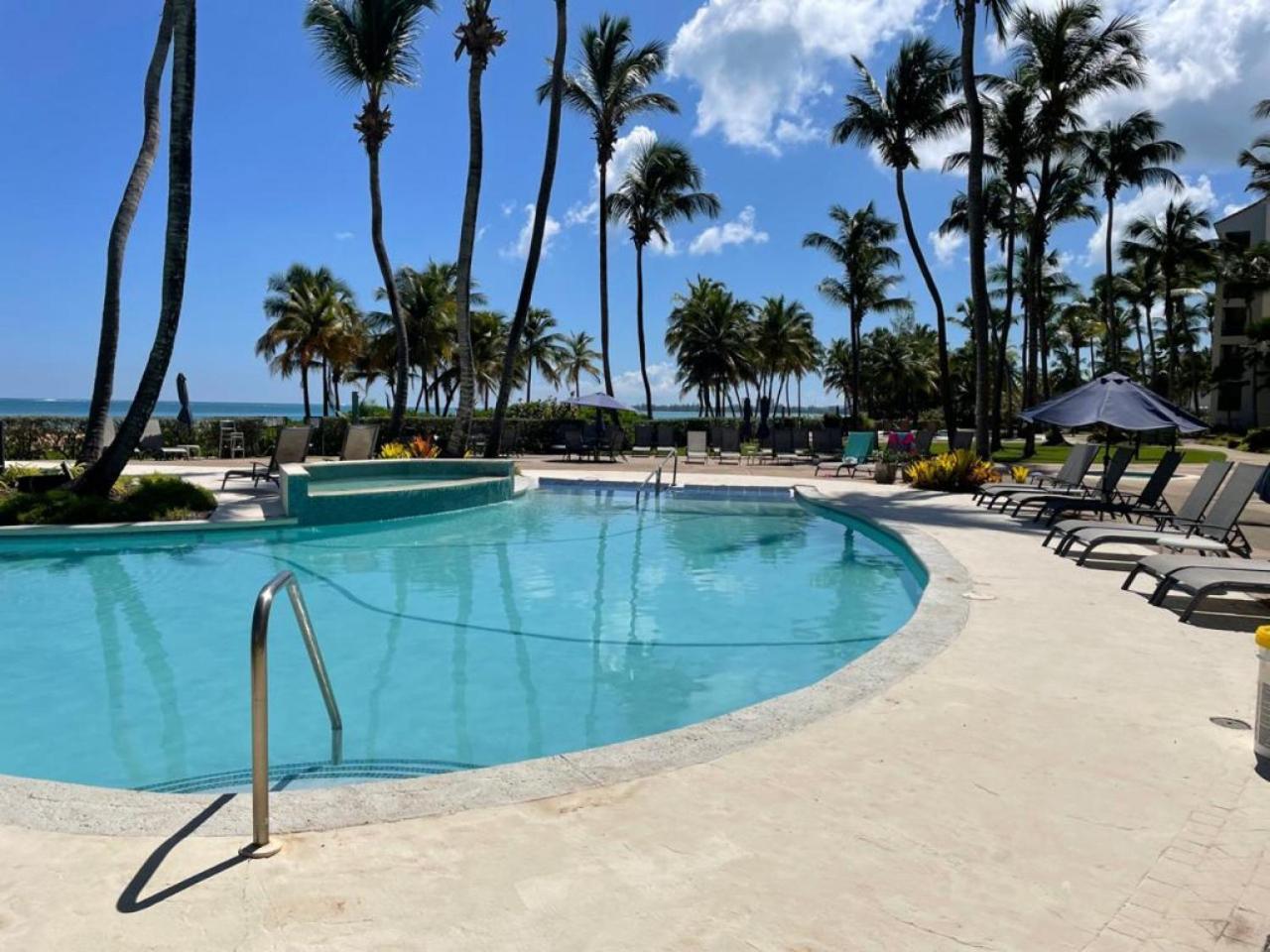 Beachfront Luxury 2 Bedroom At Wyndham Rio Mar, Pr Luquillo Eksteriør bilde